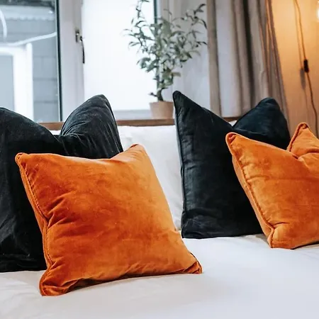 The Lighthouse, Boutique Apartment In The Town Centre - Starlink Wi-Fi Tavistock  Esterno foto