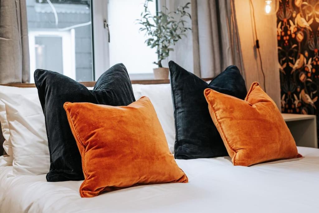 The Lighthouse, Boutique In The Town Centre - Starlink Wi-fi * Tavistock (Devon)