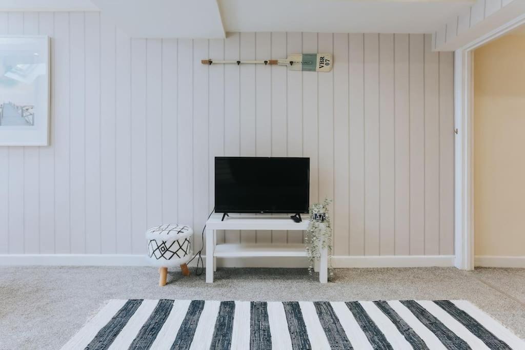 The Lighthouse, Boutique In The Town Centre - Starlink Wi-fi Apartment *