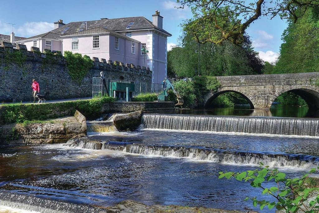 Apartment The Lighthouse, Boutique In The Town Centre - Starlink Wi-fi Tavistock (Devon)